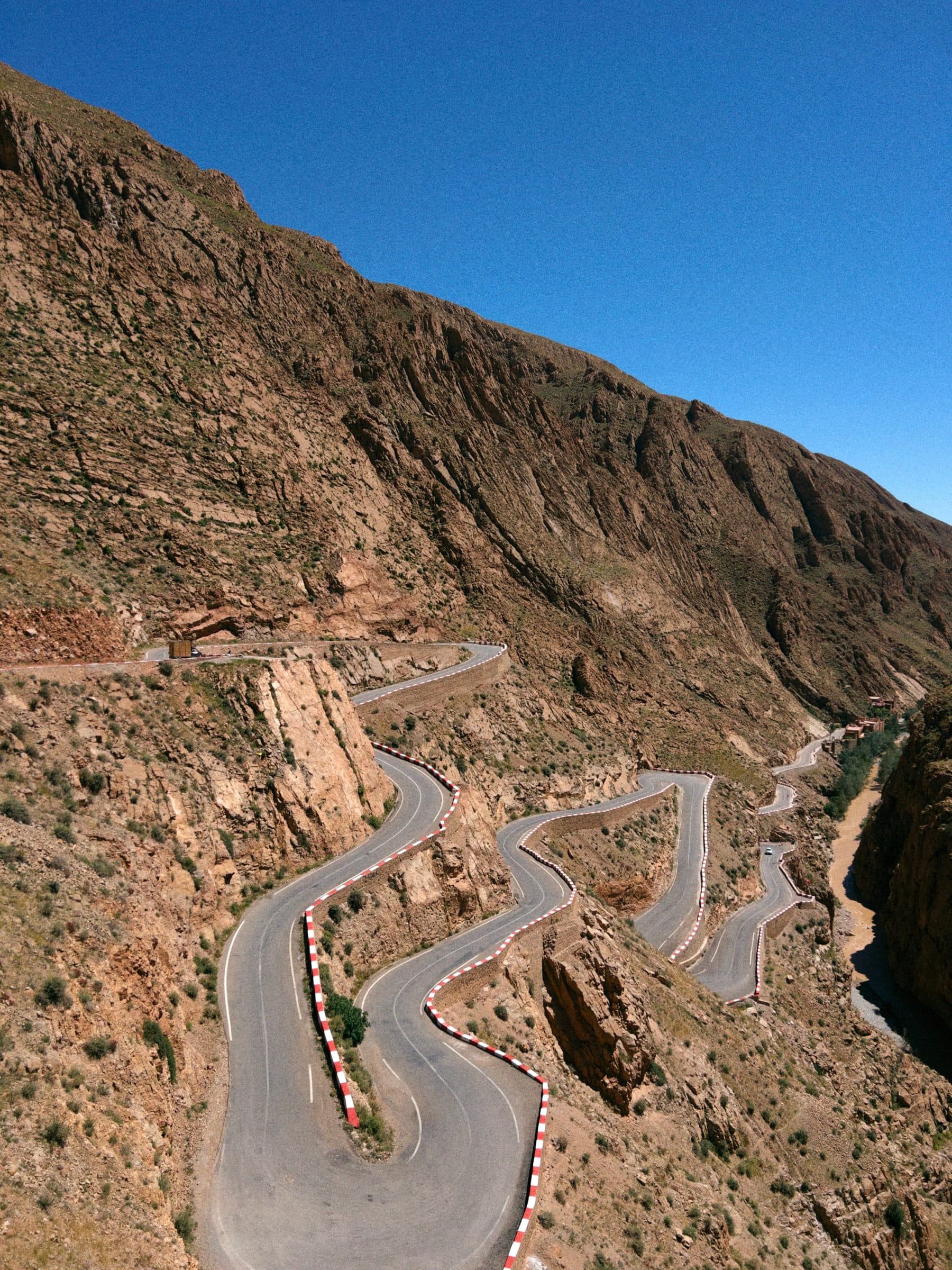 3 days Fes to Marrakech desert tour including camel trek in the desert